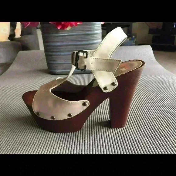 Heels, size 7 - Picture 1 of 5